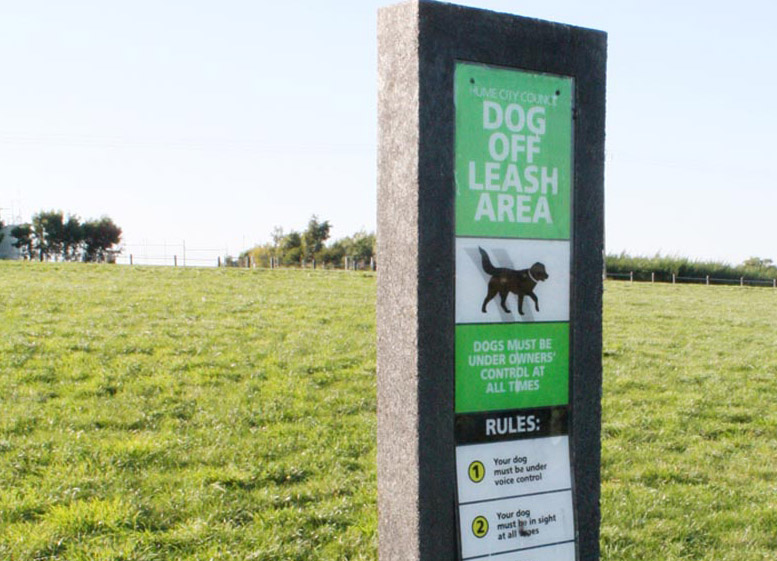 Integrated Recycled Plastic Parkland Signage (detailed)